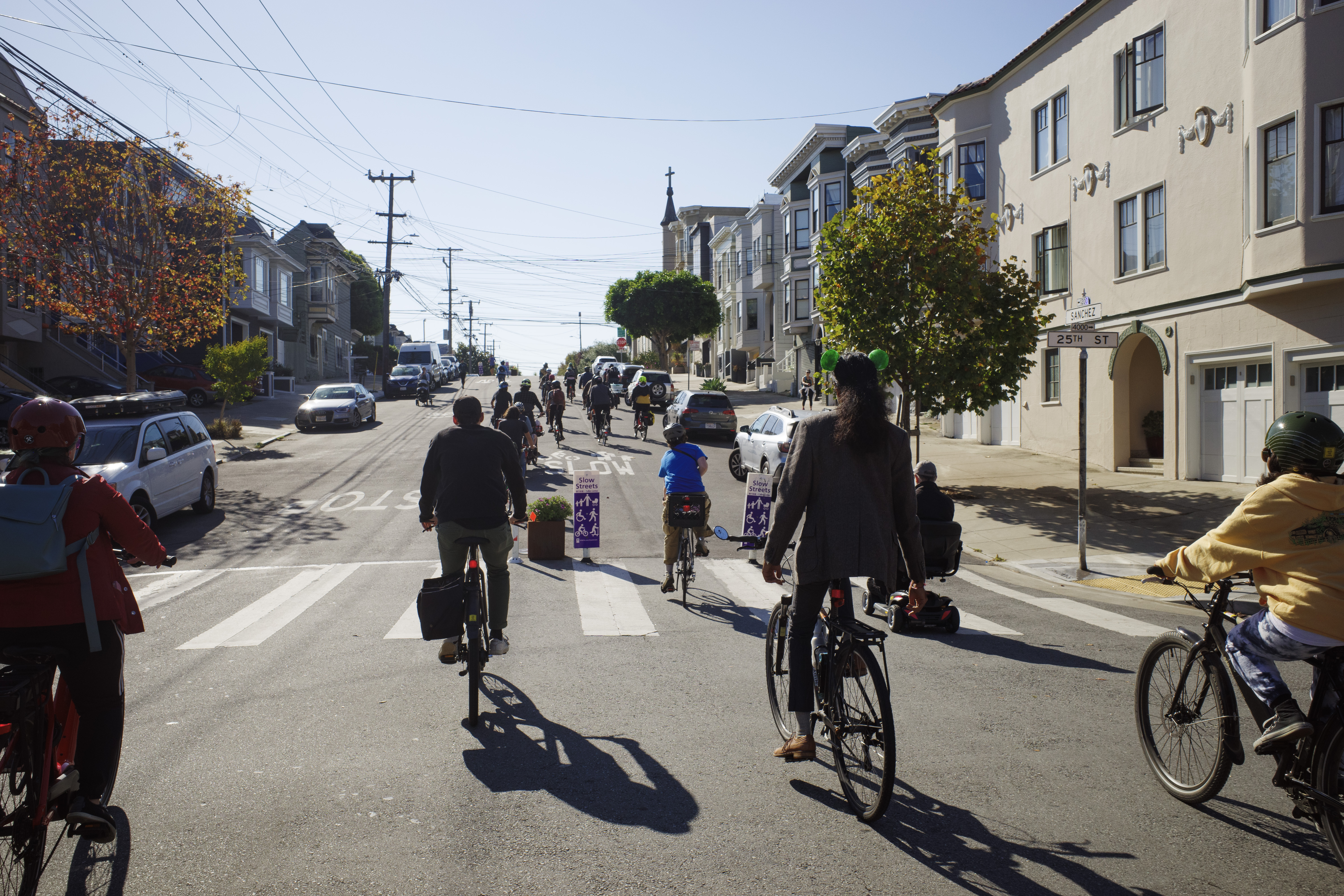 Riders making their way past 25th on Sanchez